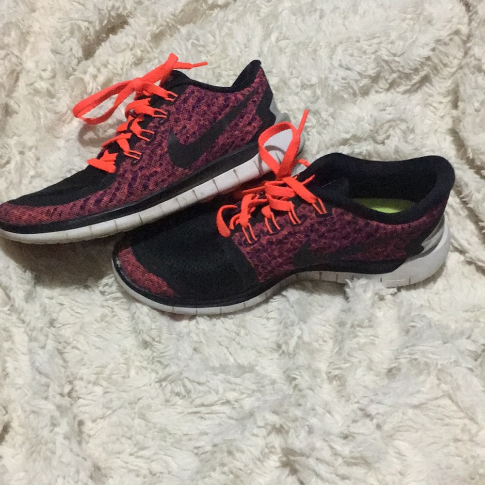 Cheetah print running sneakers